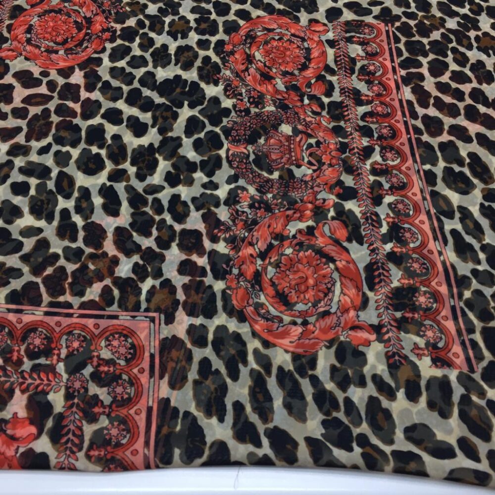 Leopar Desenli Şifon Kumaş Leopar Desenli Şifon Kumaş