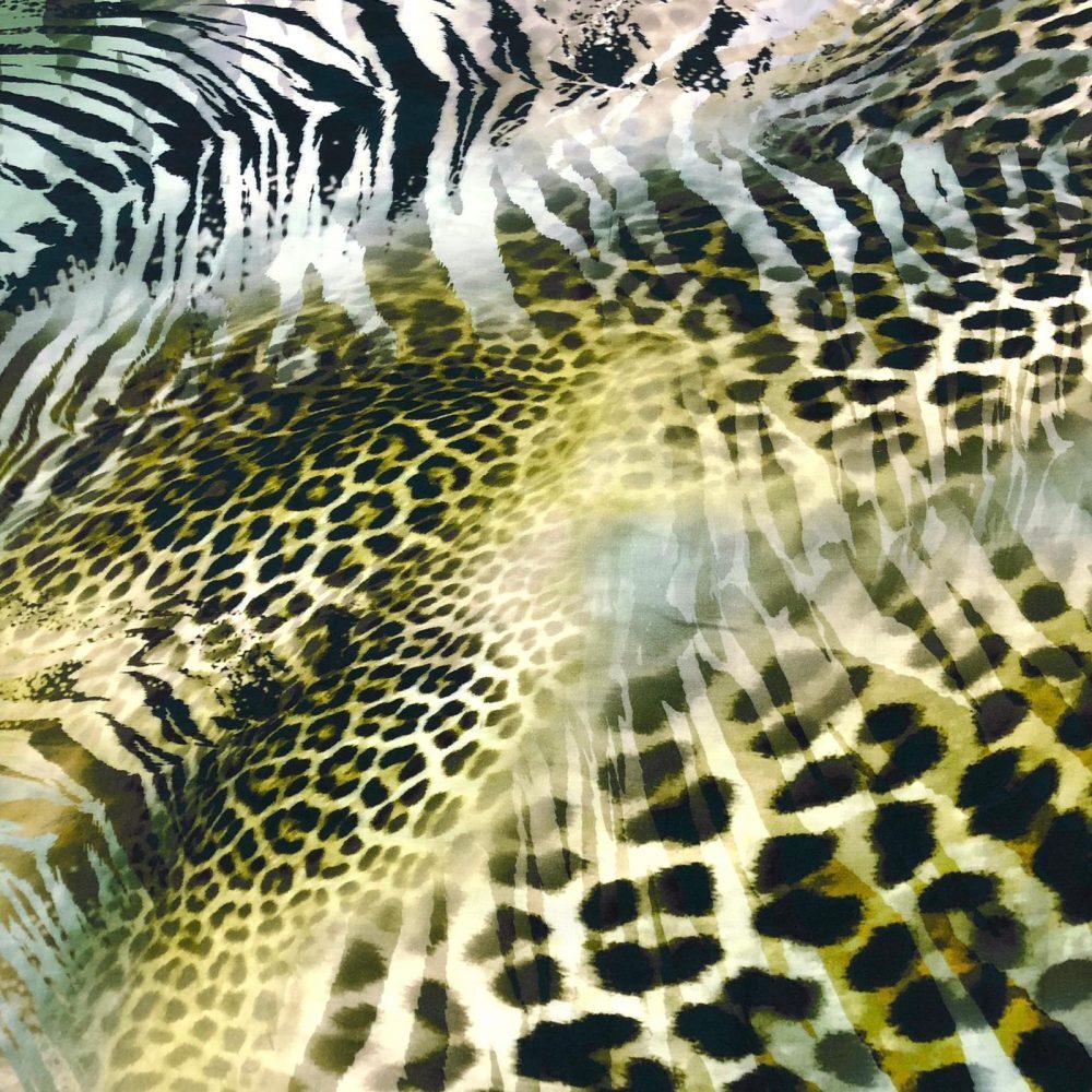 Leopar Desenli İpek Vual Kumaş Leopar Desenli İpek Vual Kumaş