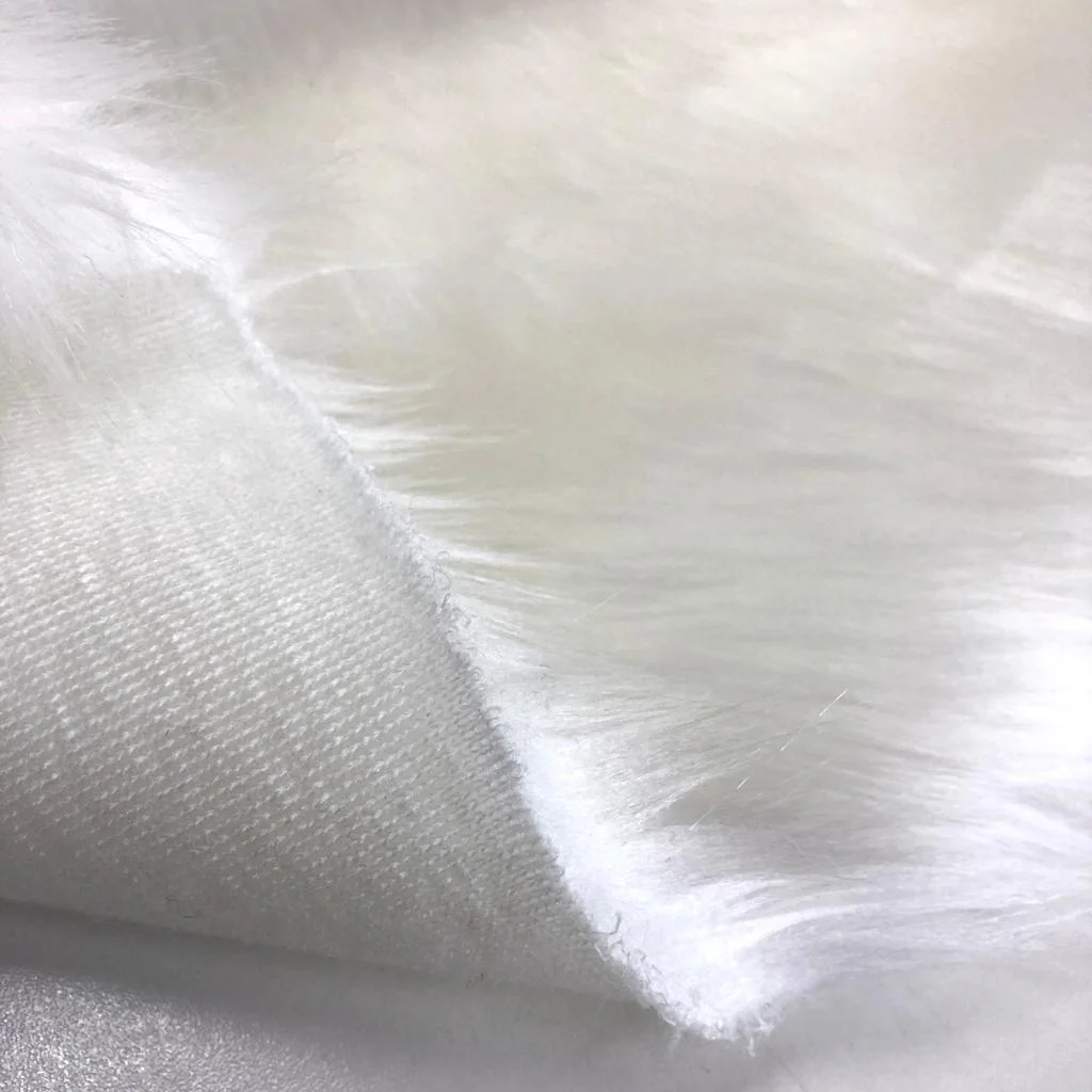 Uzun Tüylü Peluş Kumaş Kırık Beyaz
