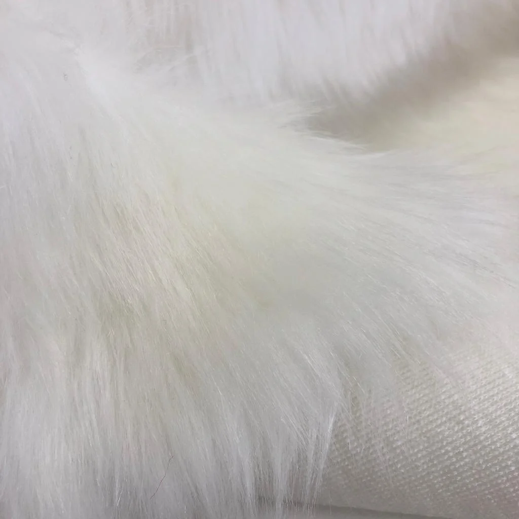 Uzun Tüylü Peluş Kumaş Kırık Beyaz