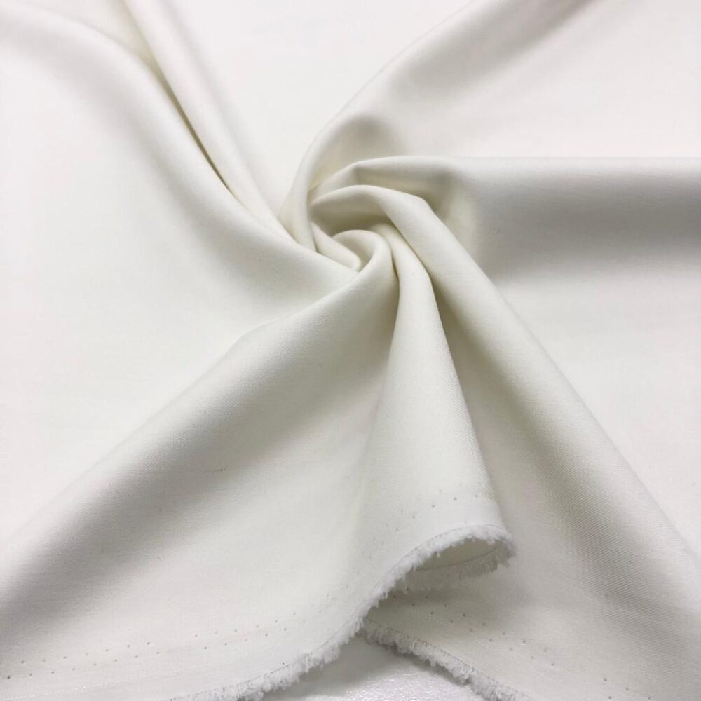 Dökümlü Gabardin Kumaş Kırık Beyaz