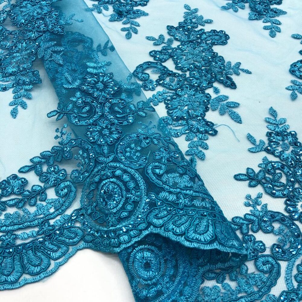 Payet İşlemeli Dantel Kumaş