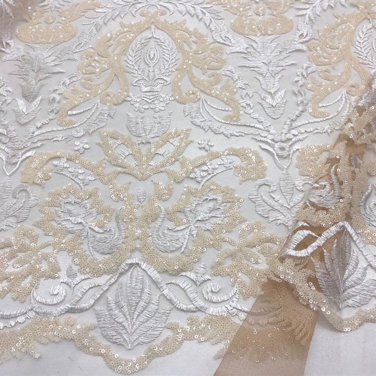 Payet İşlemeli Dantel Kumaş