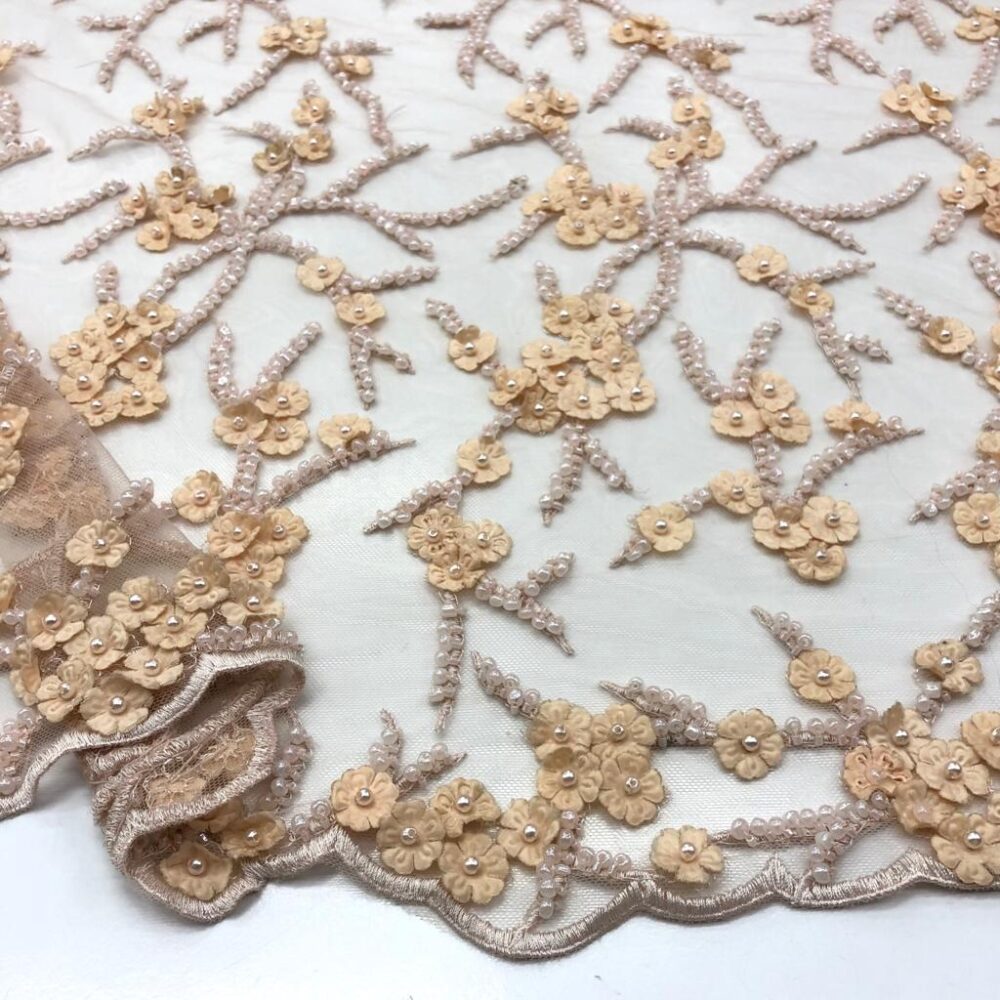 Taş İşlemeli Üç Boyutlu Dantel Kumaş