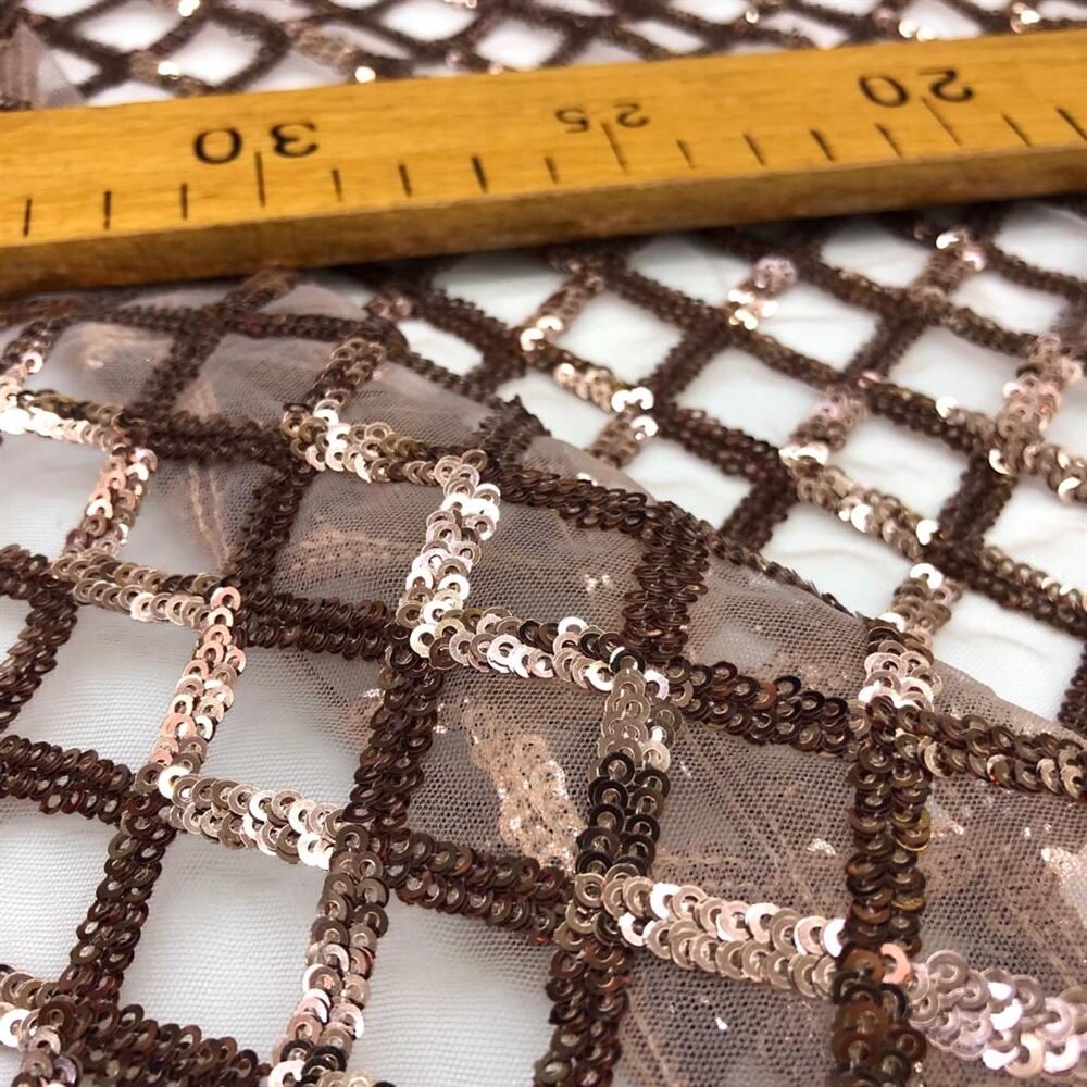 Payet İşlemeli Dantel Kumaş