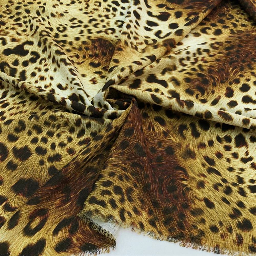 Leopar Desenli Krep Kumaş Leopar Desenli Krep Kumaş