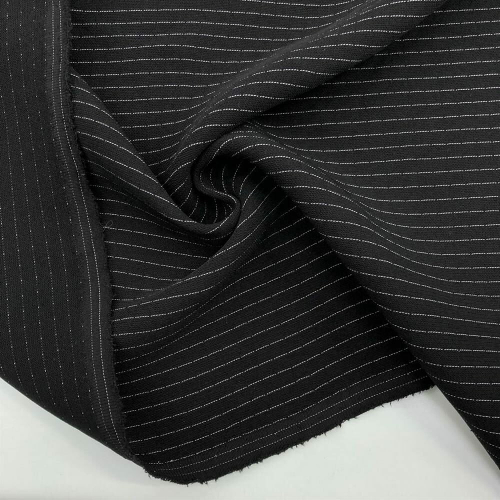 Kendinden Desenli Krep Kumaş