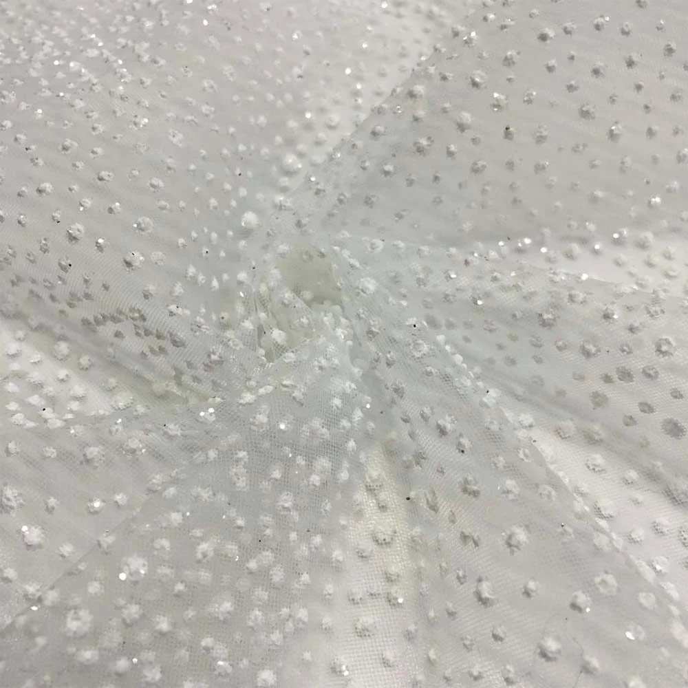 Simli Kabartmalı Tül Kumaş Beyaz