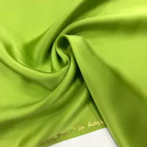 %100 İpek Saten Kumaş Yeşil