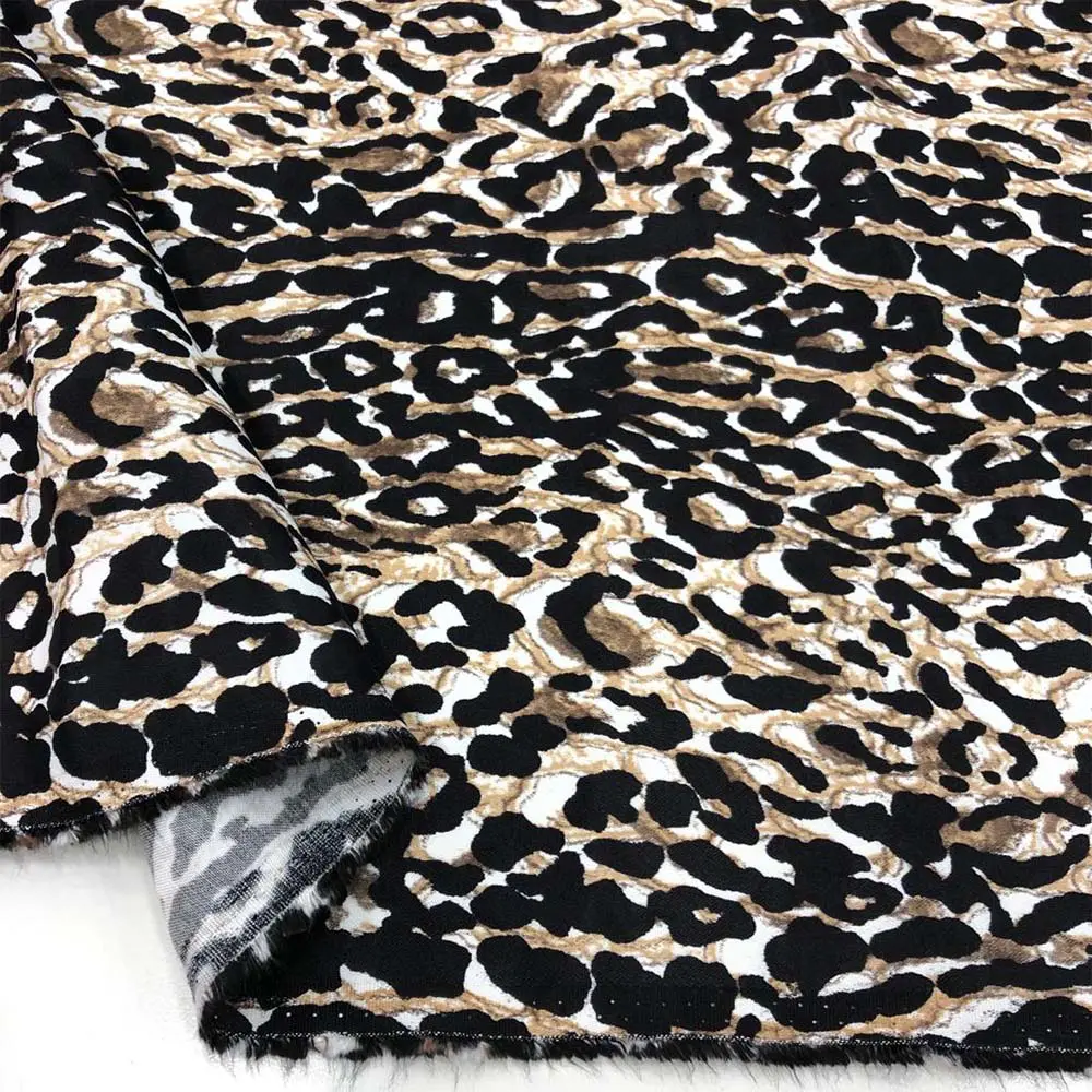 İpek Desenli Şov Saten Kumaş