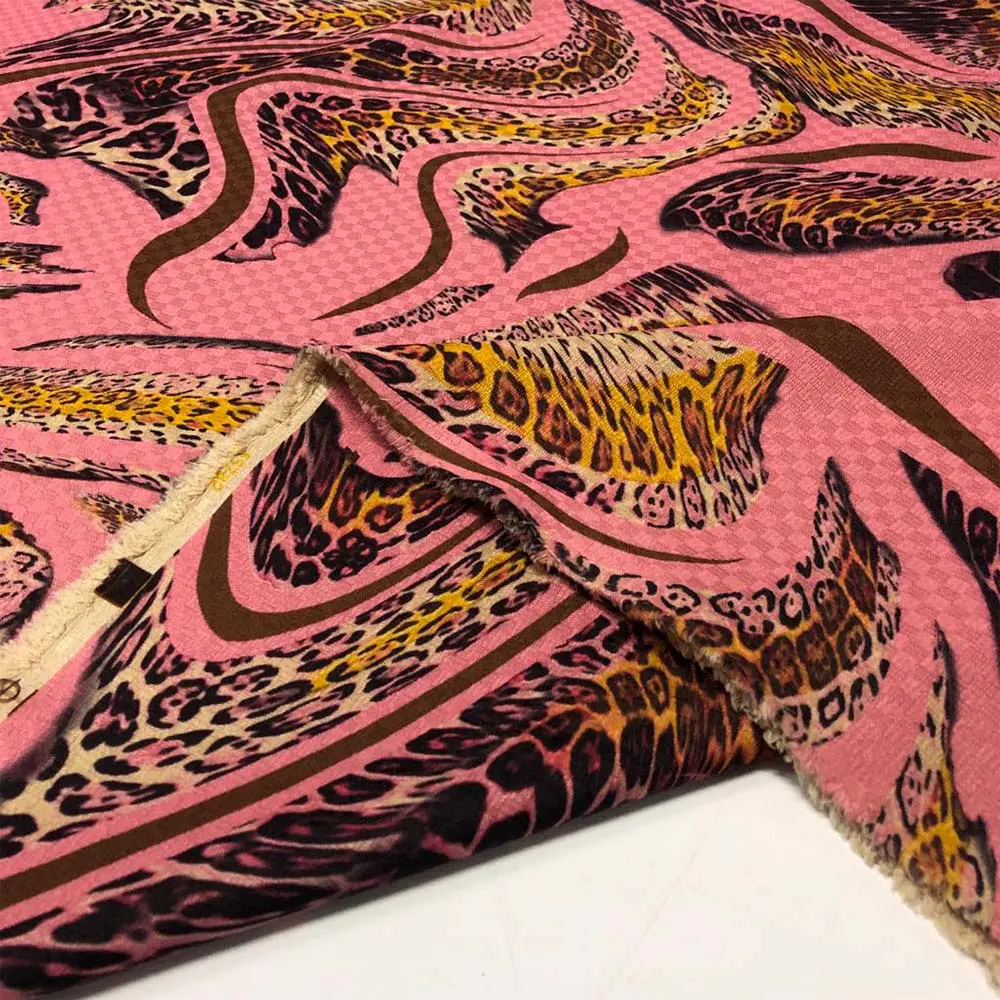 Desenli Kumlu Krep Kumaş