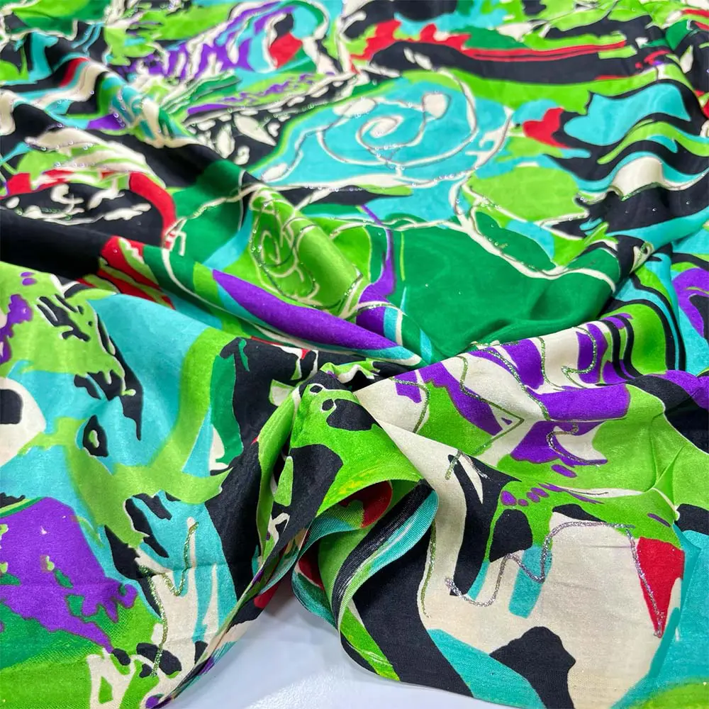 Simli İpek Desenli Saten Kumaş