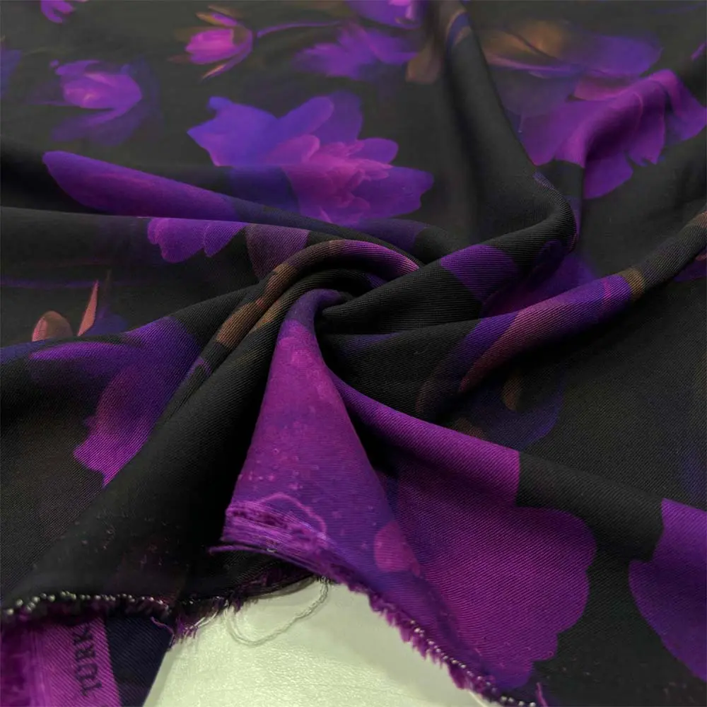 Dijital Baskı Desenli Belmando Viskon Kumaş