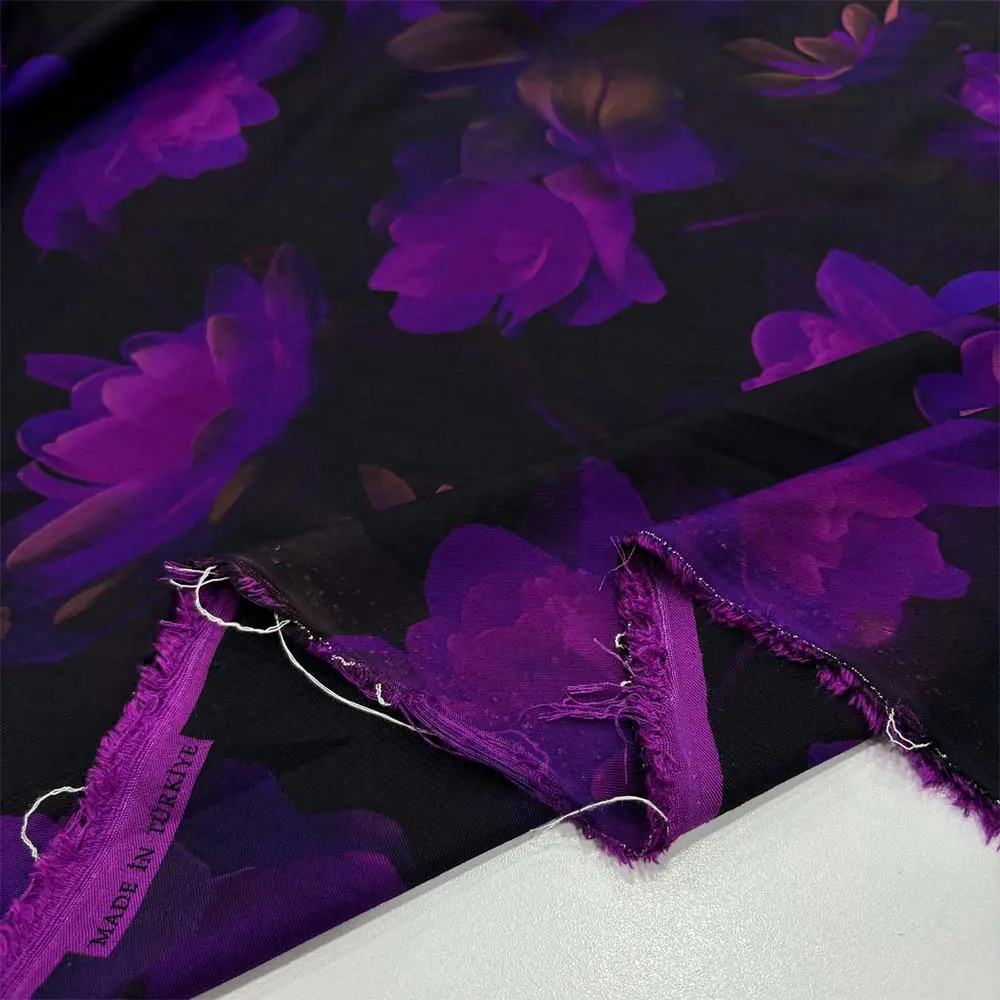 Dijital Baskı Desenli Belmando Viskon Kumaş