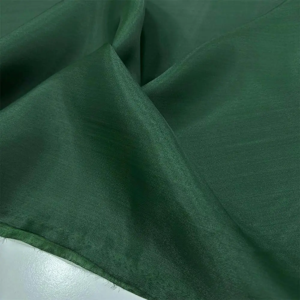 Karolin Kumaş Zümrüt Yeşili