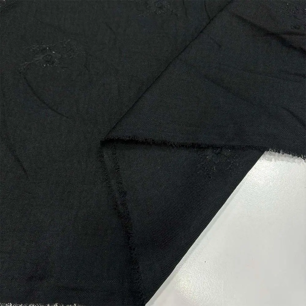 Nakışlı Floş Keten Kumaş Siyah