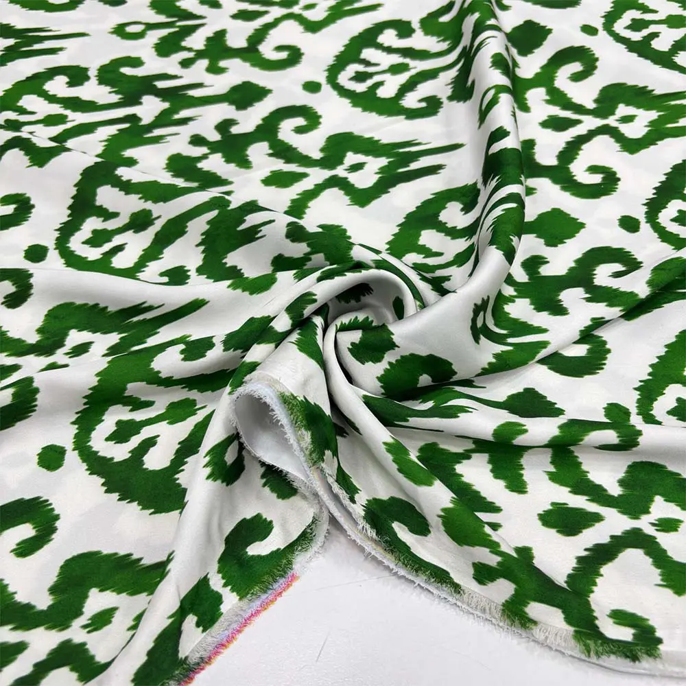 İpek Desenli Saten Kumaş