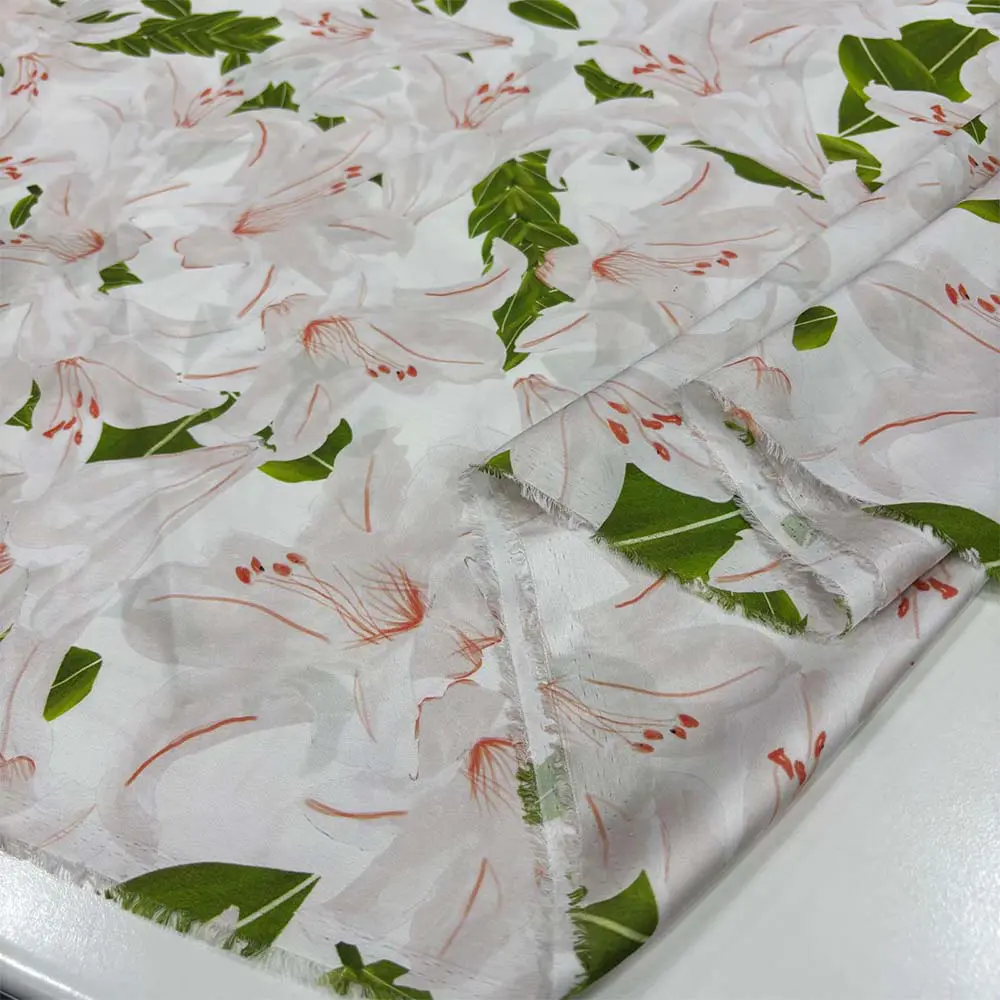 İpek Desenli Saten Kumaş