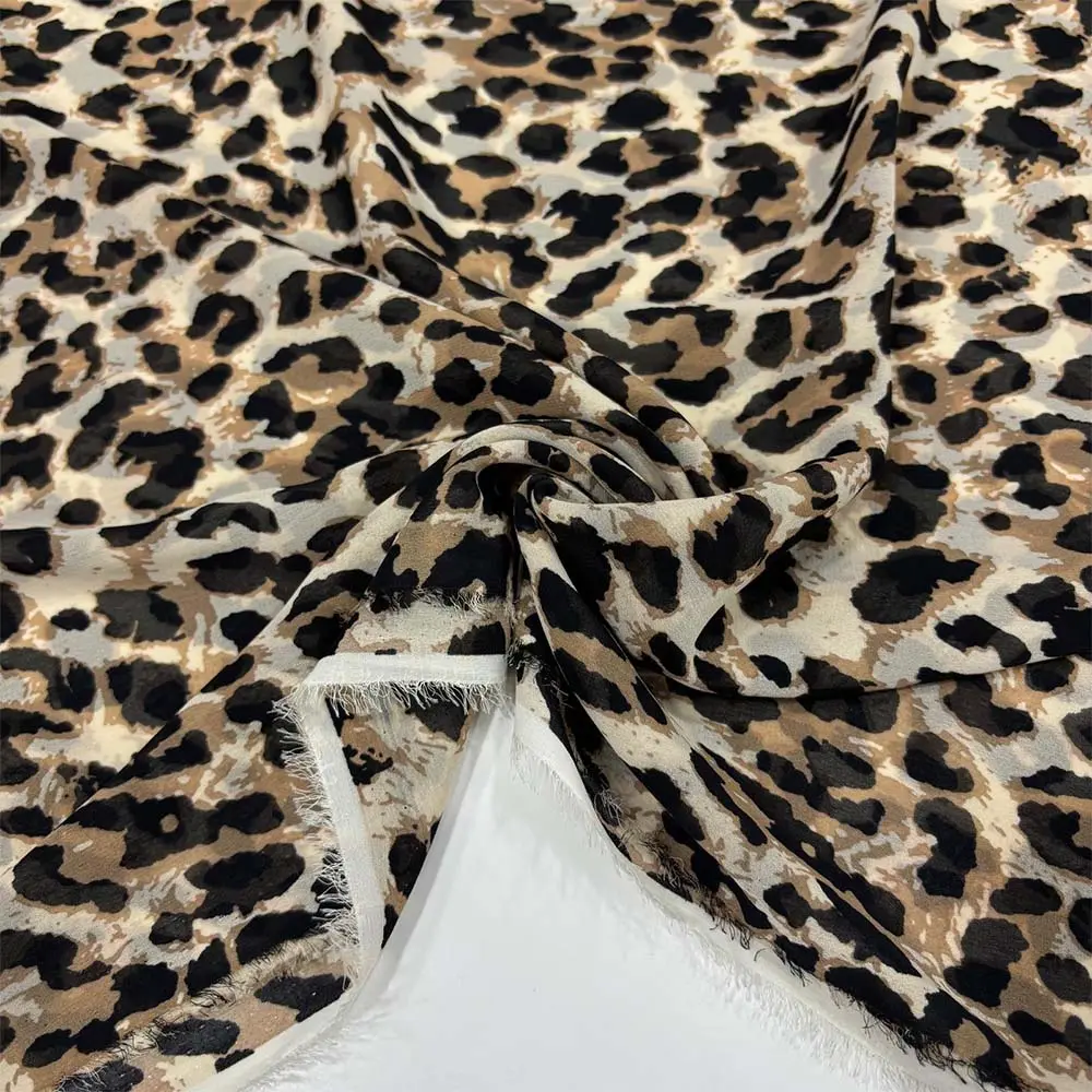 Leopar Desenli Şifon Kumaş Leopar Desenli Şifon Kumaş