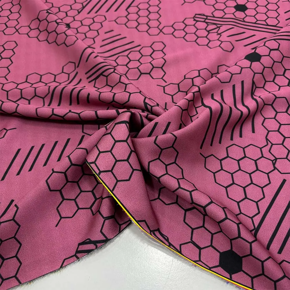 İpek Desenli Saten Kumaş