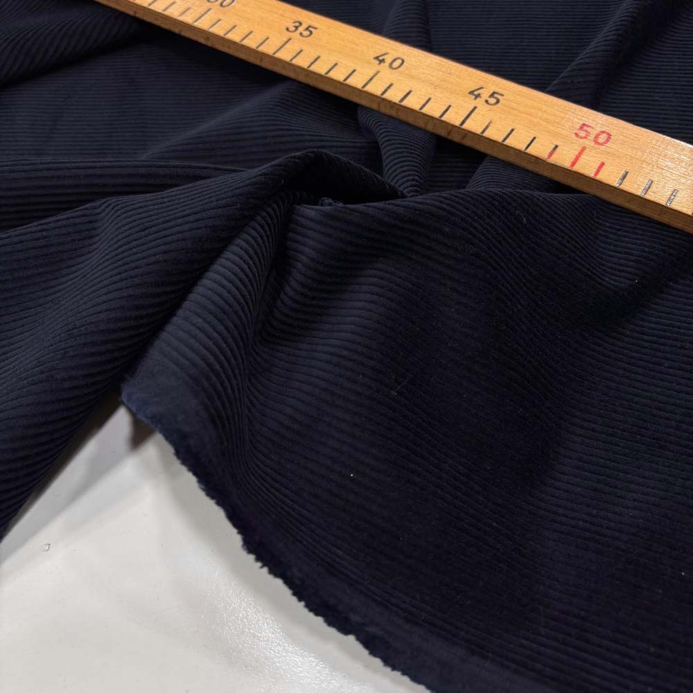 Cosserat Fransız Fitilli Kadife Kumaş Lacivert Cosserat Fransız Fitilli Kadife Kumaş Lacivert