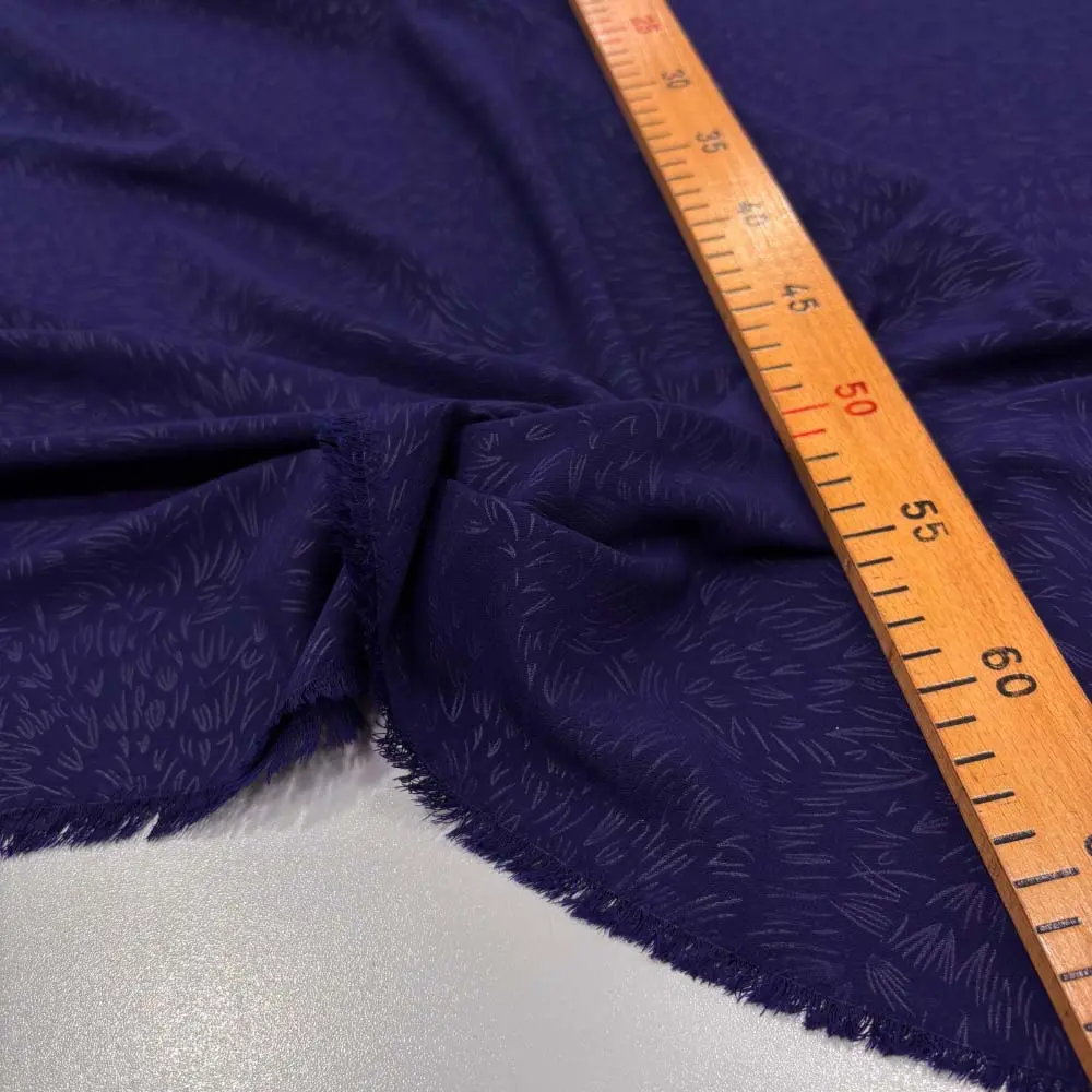 Kendinden Desenli Medine İpeği Kumaş Lacivert Kendinden Desenli Medine İpeği Kumaş Lacivert