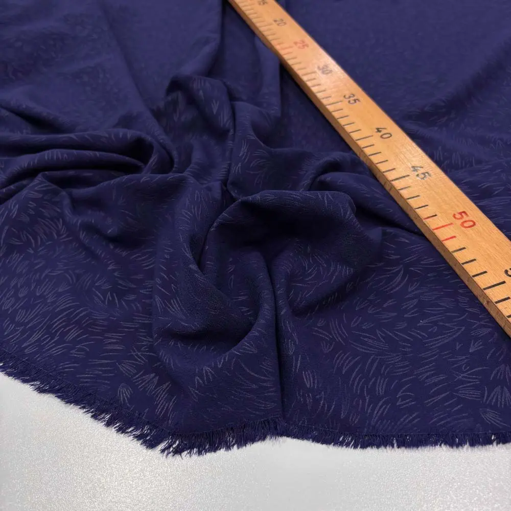 Kendinden Desenli Medine İpeği Kumaş Lacivert