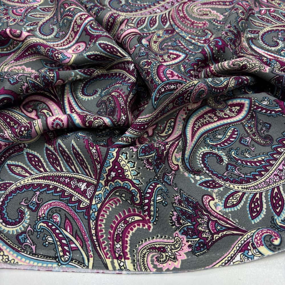 Desenli Viskon Kumaş