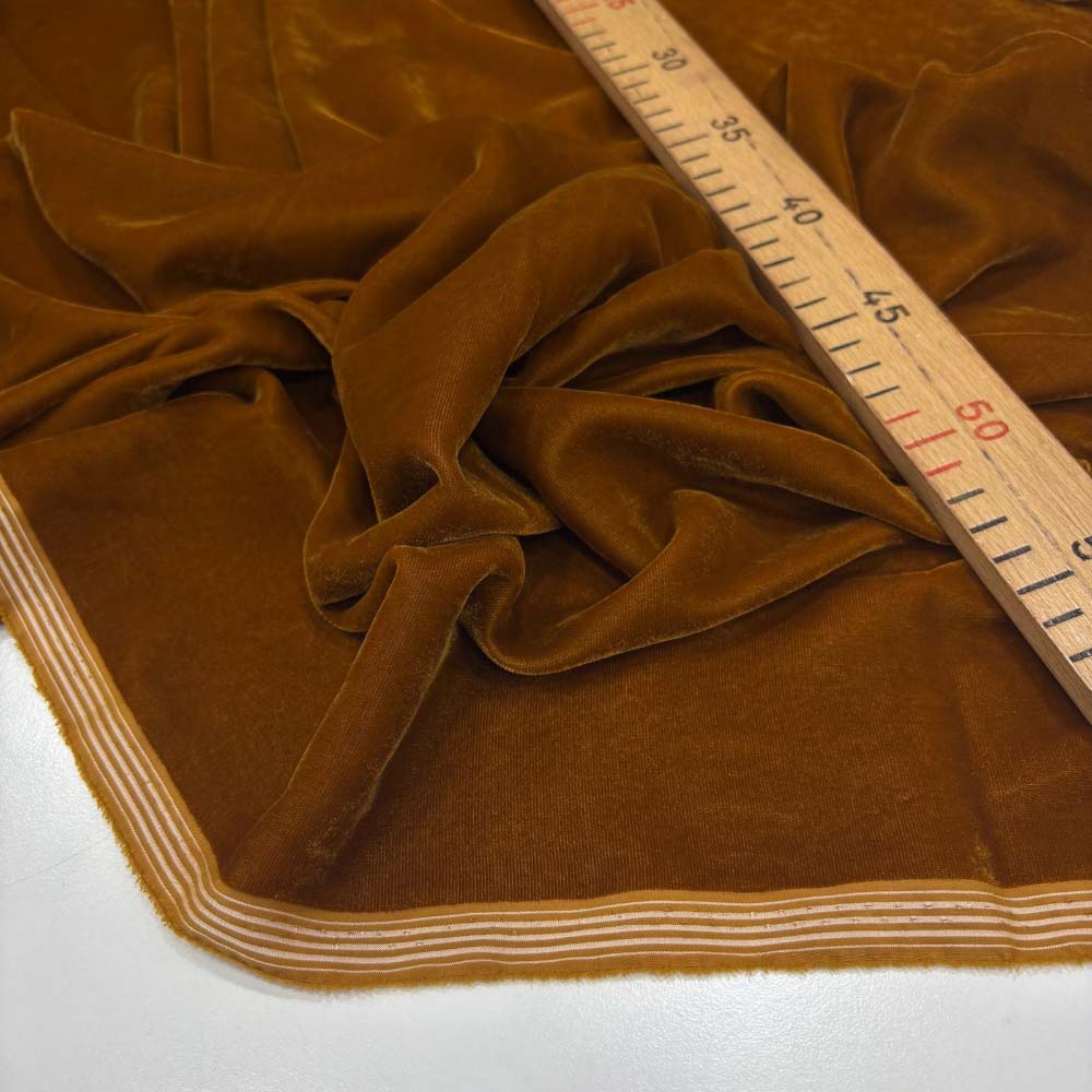 İpek Kadife Kumaş Taba