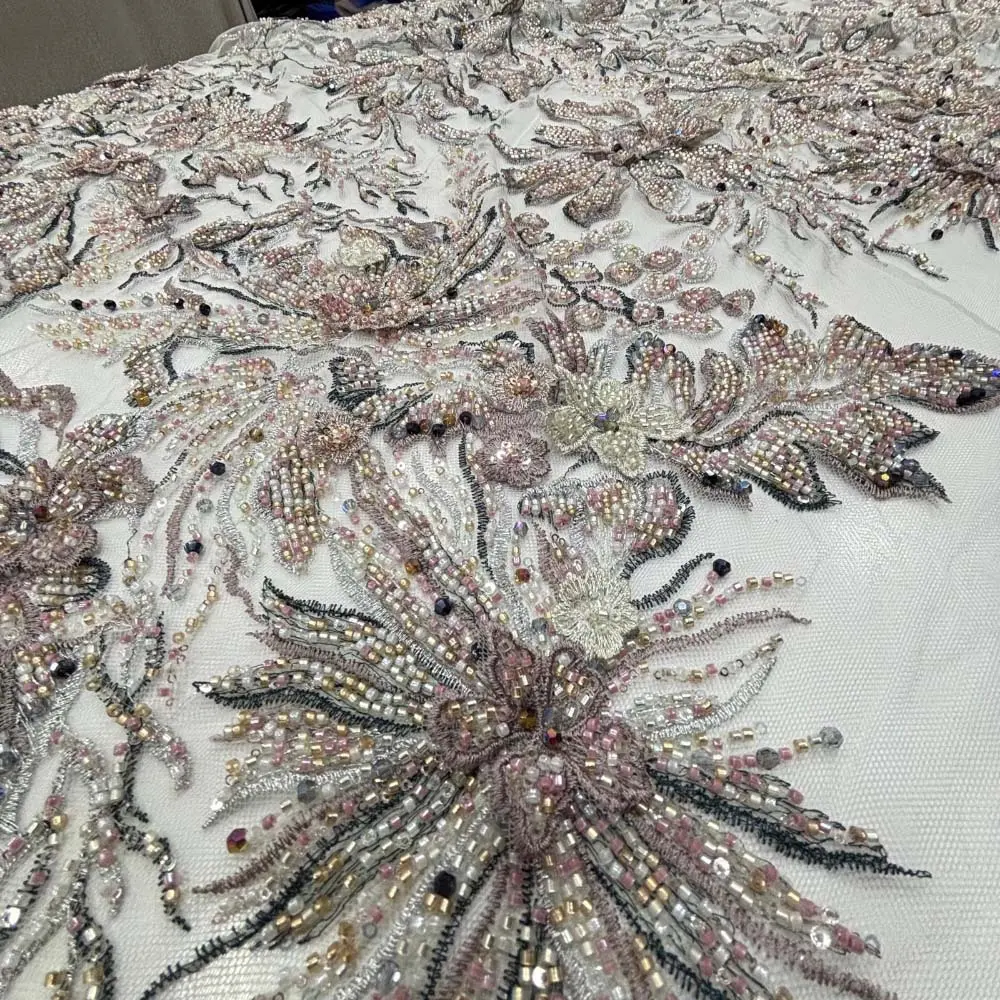 Üç Boyutlu Taşlı Dantel Kumaş
